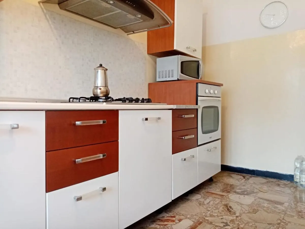 Casa Vacanza! A 50M Dal Mare! Bordighera Italy