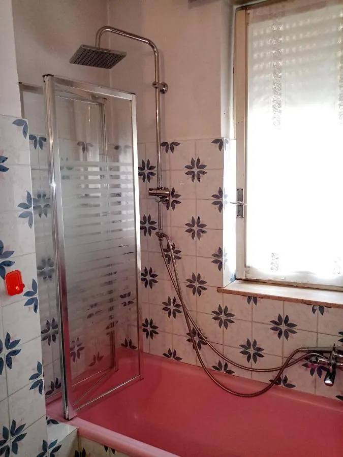Casa Vacanza! A 50M Dal Mare! Bordighera 0*,  Italy