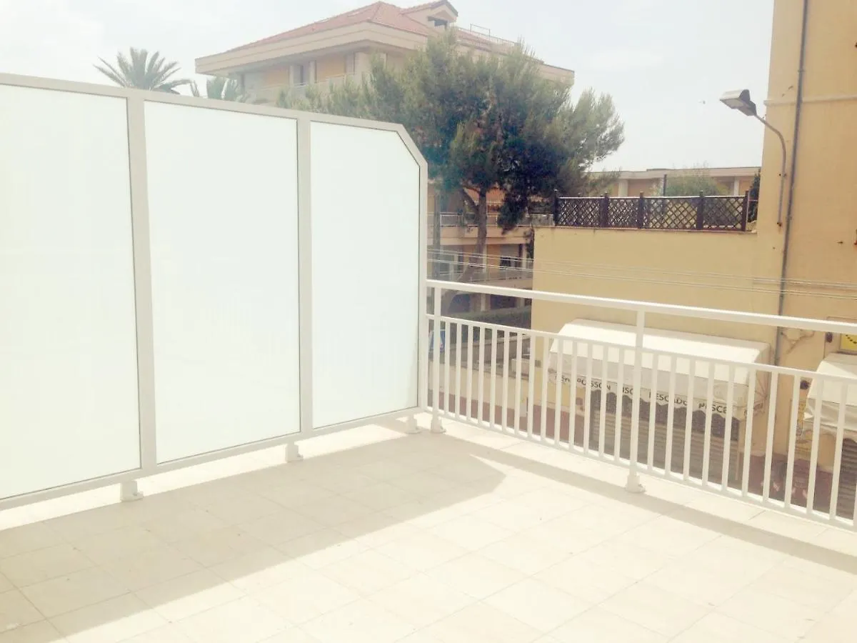 Casa Vacanza! A 50M Dal Mare! Bordighera Holiday home